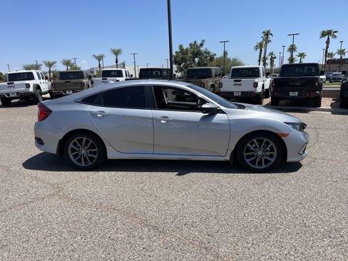 Used 2020 Honda Civic EX image 6
