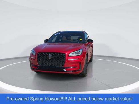 Used 2023 Lincoln Corsair Reserve w/ Equipment Group 202A FWD image 3