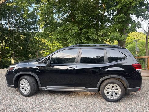 Used 2019 Subaru Forester w/ Popular Package #1 AWD/4WD image 3