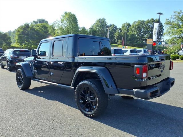 Used 2025 Jeep Gladiator Sport AWD/4WD image 8