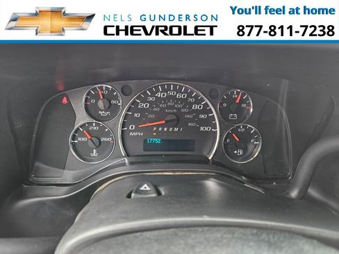 Used 2017 Chevrolet Express 3500 image 19
