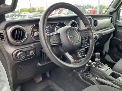 Used 2023 Jeep Wrangler Sport image 21
