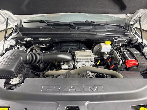 Used 2022 RAM 1500 Limited w/ Body Color Bumper Group image 31