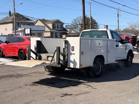 Used 2018 Ford F350 XL w/ Power Equipment Group image 5