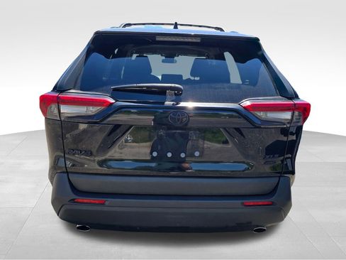 Used 2020 Toyota RAV4 XLE AWD/4WD image 14