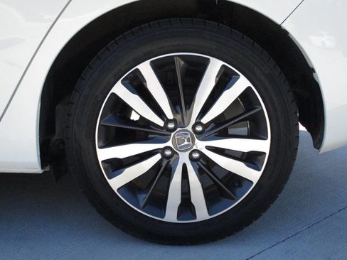 Used 2016 Honda Fit EX image 23