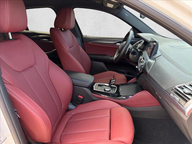Certified 2025 BMW X4 xDrive30i w/ Premium Package AWD/4WD image 21