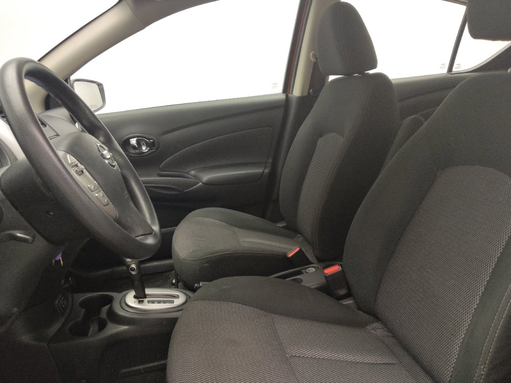 Used 2019 Nissan Versa SV FWD image 17