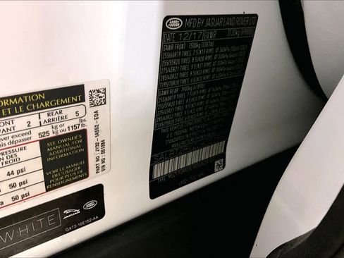 Used 2018 Land Rover Discovery HSE Luxury image 31