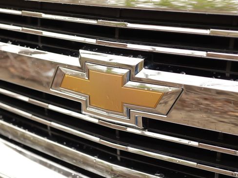 Used 2016 Chevrolet Silverado 2500 LT w/ LT Convenience Package image 29