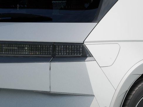 New 2026 Hyundai Ioniq 5 Limited RWD image 10