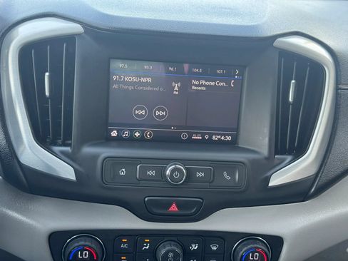Used 2020 GMC Terrain SLE w/ Driver Convenience Package FWD image 18
