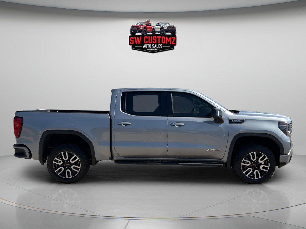Used 2024 GMC Sierra 1500 AT4 w/ Technology Package AWD/4WD image 8