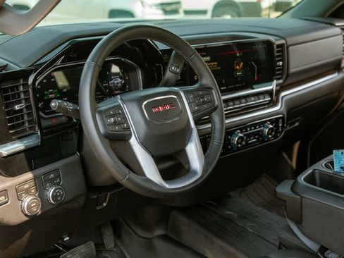 Used 2026 GMC Sierra 1500 Elevation w/ Elevation Select Package AWD/4WD image 10