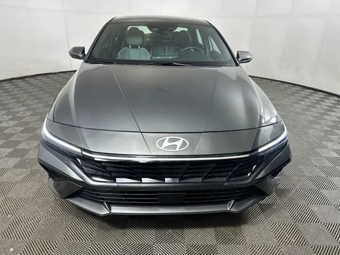 Certified 2025 Hyundai Elantra Limited image 25