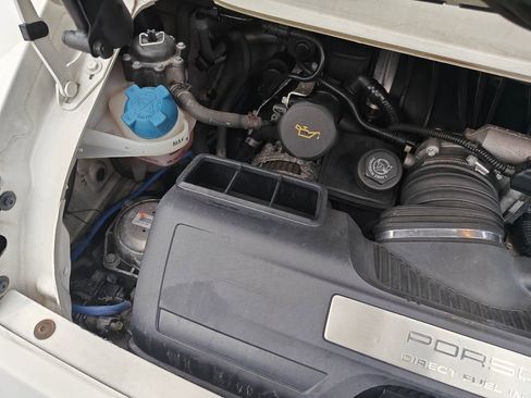 Used 2010 Porsche 911 Carrera 4S image 47