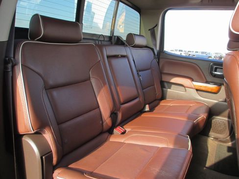 Used 2015 Chevrolet Silverado 3500 High Country w/ Duramax Plus Package image 24