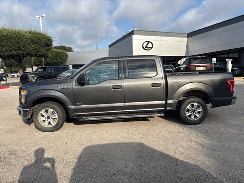 Used 2015 Ford F150 XLT RWD image 2
