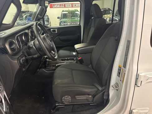 Used 2022 Jeep Wrangler Unlimited Sport AWD/4WD image 4