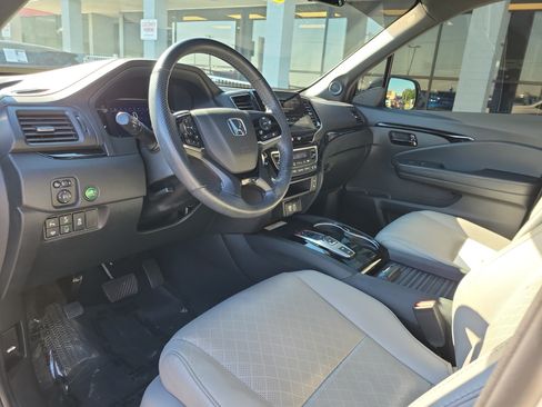 Used 2022 Honda Passport Elite image 19