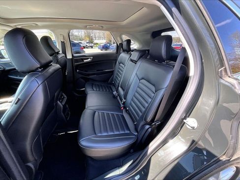 Used 2022 Ford Edge SEL w/ Convenience Package AWD/4WD image 15
