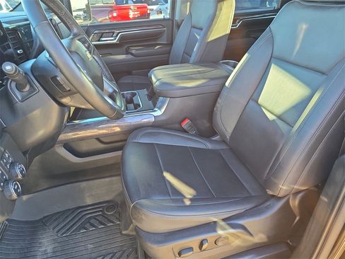 Used 2024 Chevrolet Silverado 2500 LTZ image 15