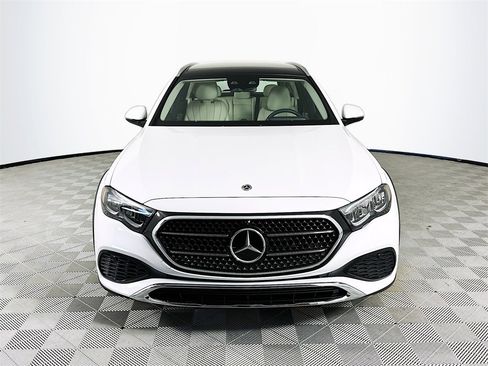 Used 2025 Mercedes-Benz E 450 4MATIC All-Terrain Wagon image 2