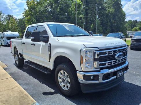 Used 2024 Ford F250 XLT w/ FX4 Off-Road Package image 3
