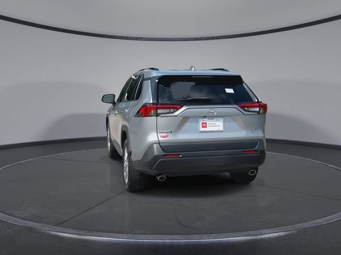 Certified 2023 Toyota RAV4 XLE Premium AWD/4WD image 7