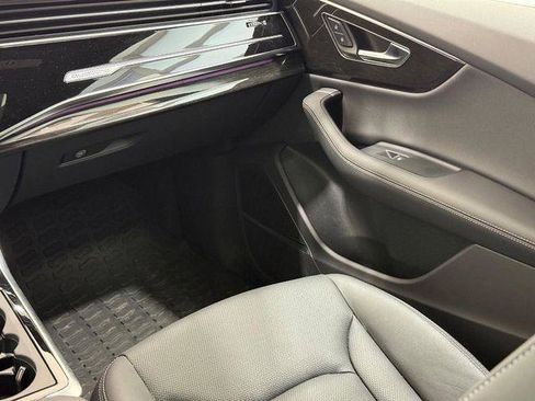 Certified 2025 Audi Q8 Premium Plus w/ Premium Plus Package AWD/4WD image 13