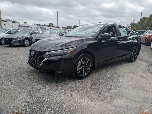 New 2025 Nissan Sentra SV image 7