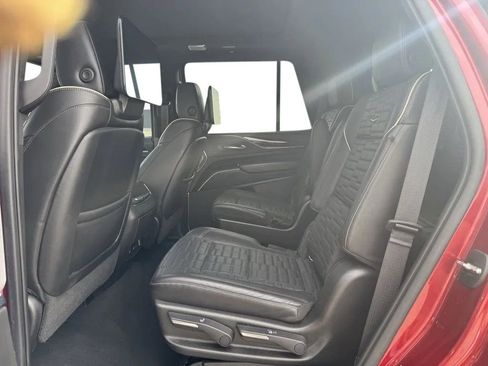 Used 2021 Cadillac Escalade Sport Platinum image 17