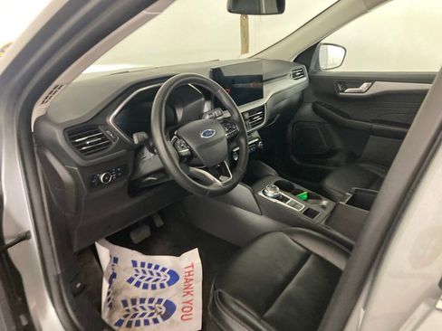 Used 2024 Ford Escape Platinum image 13