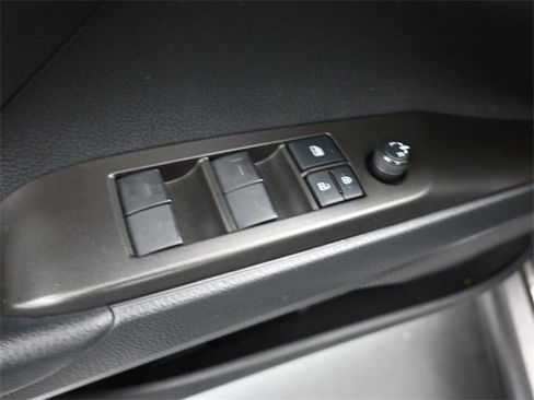 Used 2022 Toyota Camry SE image 13