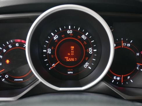 Used 2012 Toyota 4Runner Limited AWD/4WD image 18