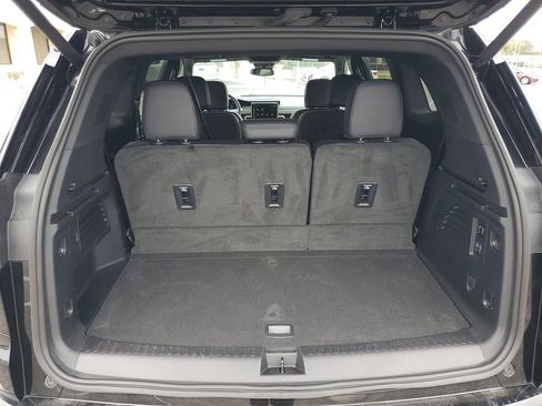 Used 2024 GMC Acadia Denali image 31