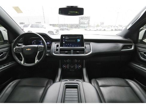 Used 2022 Chevrolet Tahoe LT w/ Luxury Package AWD/4WD image 7