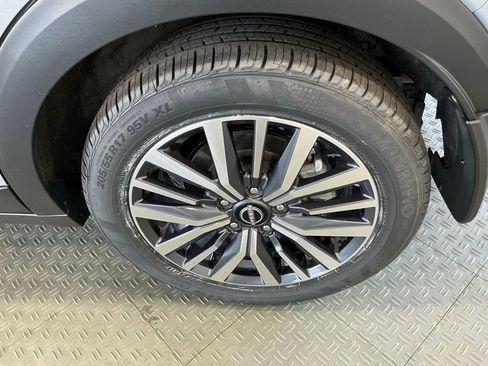 Used 2024 Nissan Kicks SV image 33