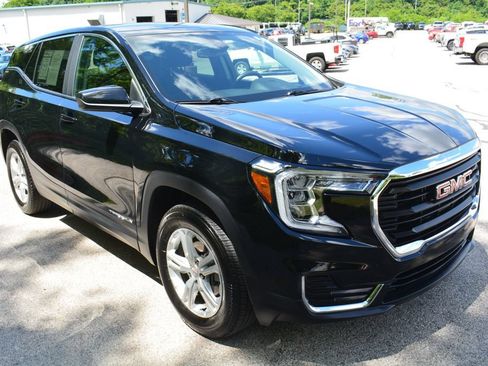 Used 2024 GMC Terrain SLE AWD/4WD image 4