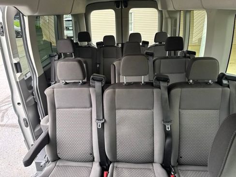 Used 2024 Ford Transit 350 XLT RWD image 29