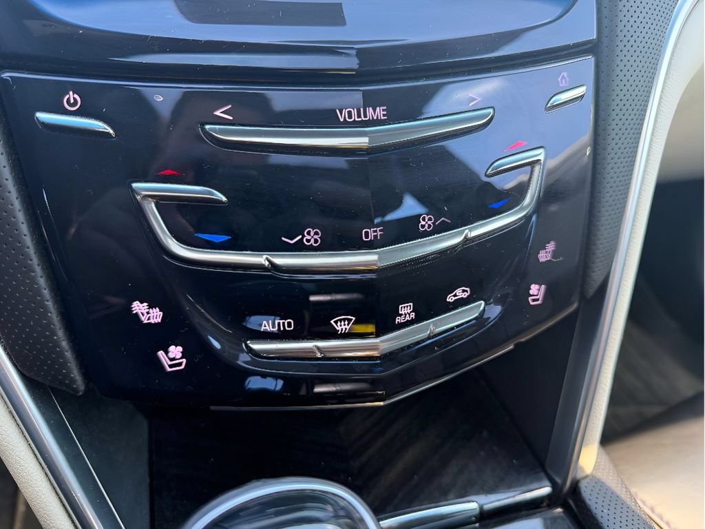 Used 2015 Cadillac XTS Platinum AWD/4WD image 13