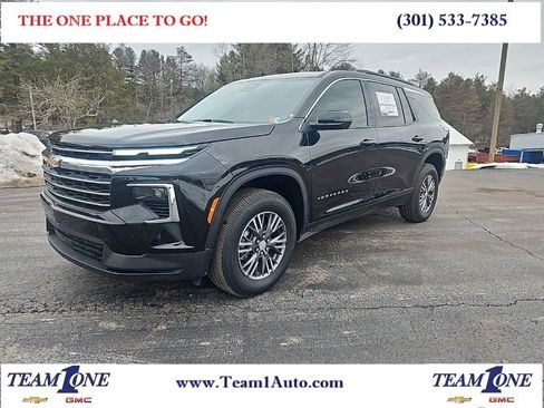 New 2026 Chevrolet Traverse LT w/ Driver Confidence Package image 1