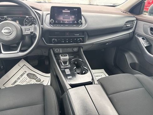 Used 2023 Nissan Rogue S image 16