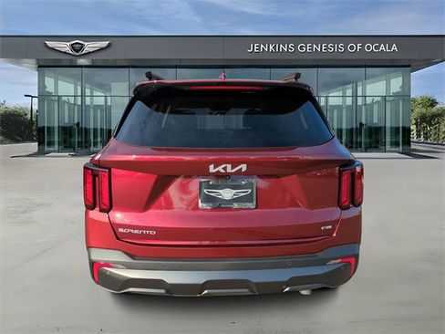 Used 2024 Kia Sorento X-Line EX image 4