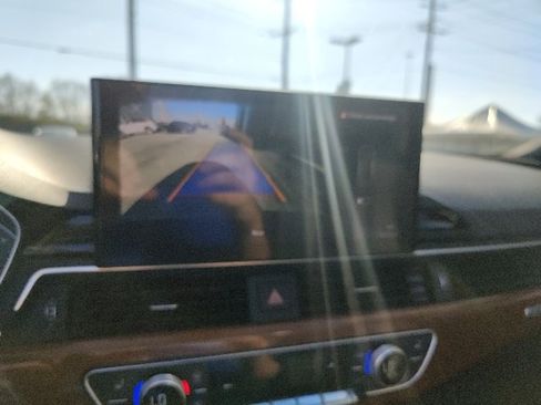 Used 2022 Audi A5 2.0T Premium image 31