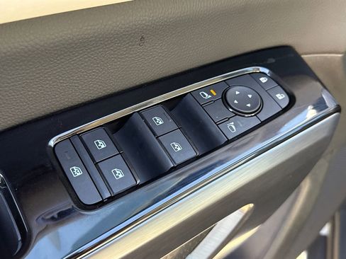 New 2026 Nissan Pathfinder SL image 20