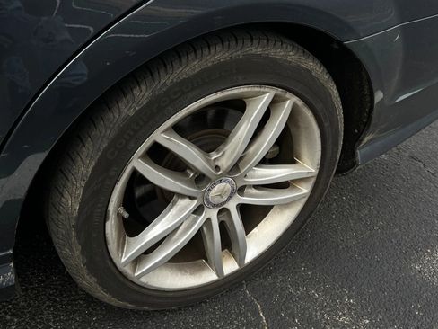 Used 2014 Mercedes-Benz C 300 4MATIC Sedan image 15