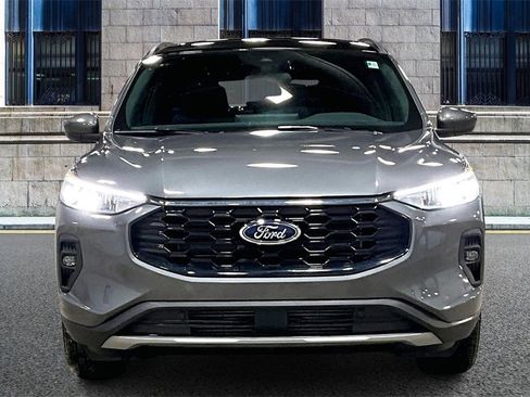 Certified 2025 Ford Escape ST-Line Select w/ Tech Pack #1 image 3