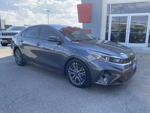 Used 2023 Kia Forte GT-Line w/ GT-Line Technology Package FWD image 2