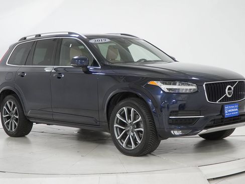 Used 2019 Volvo XC90 T6 Momentum w/ Advanced Package AWD/4WD image 16